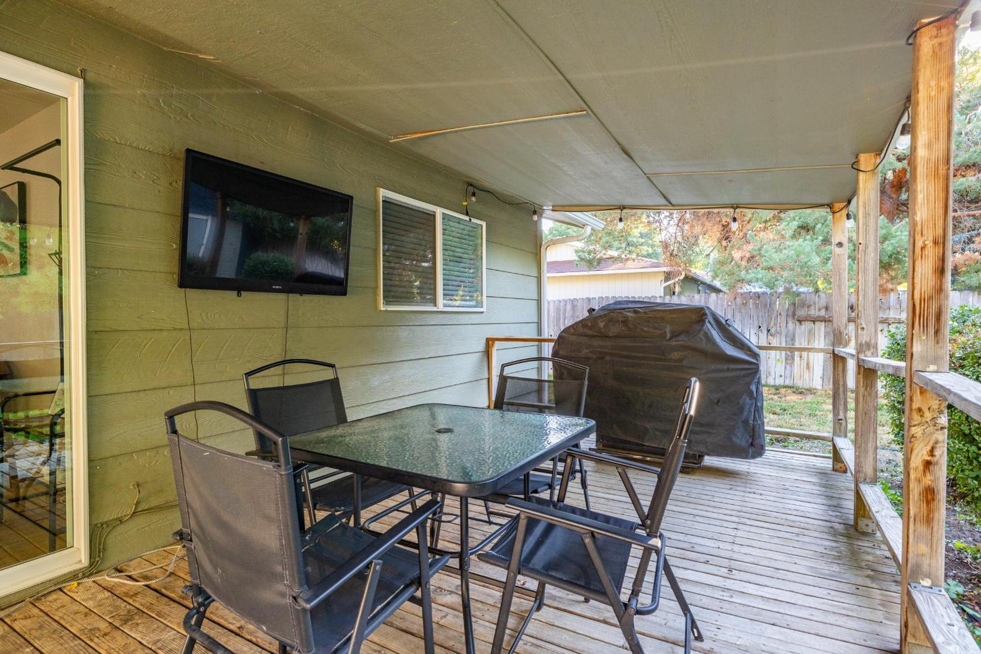 Holiday home Cozy With Private Yard And Game *