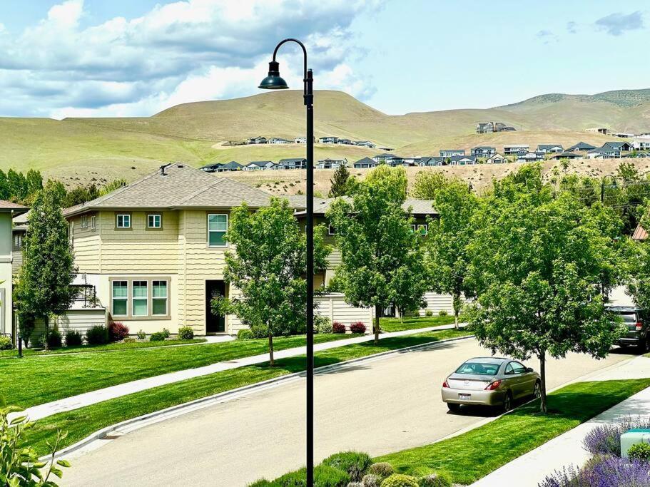 Holiday home The Greenbelt Getaway - Views, Pets, Bikes, Games, Fun Boise