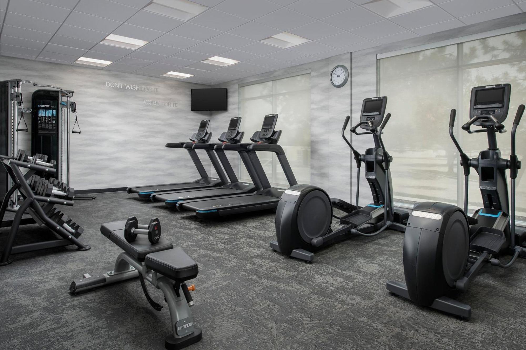 Fairfield & By Marriott West Hotel 3*