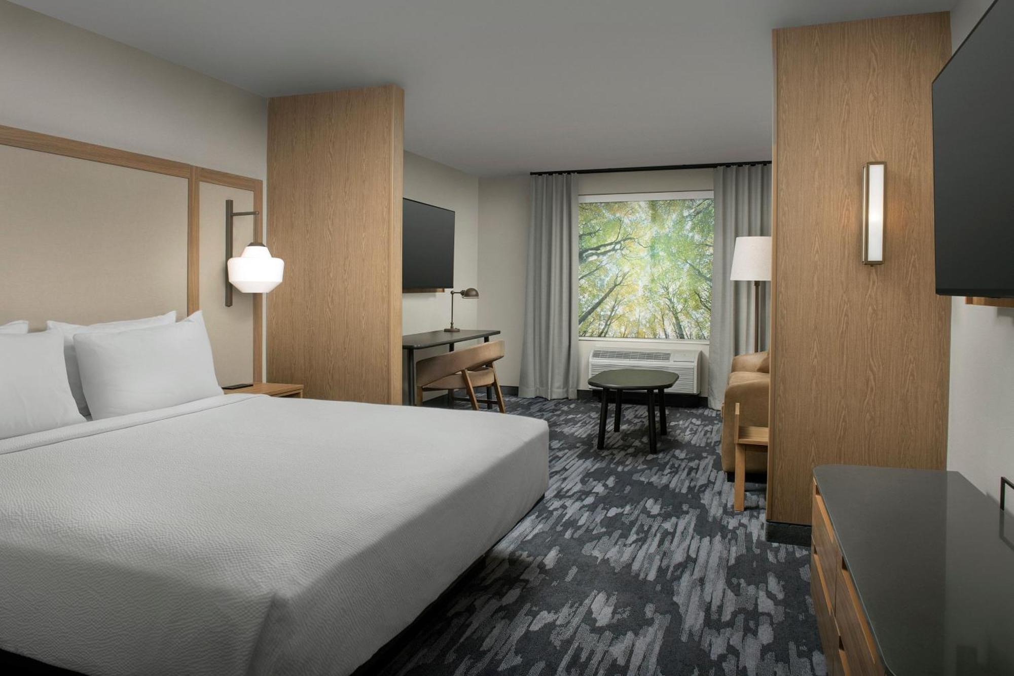 Fairfield & By Marriott West Boise