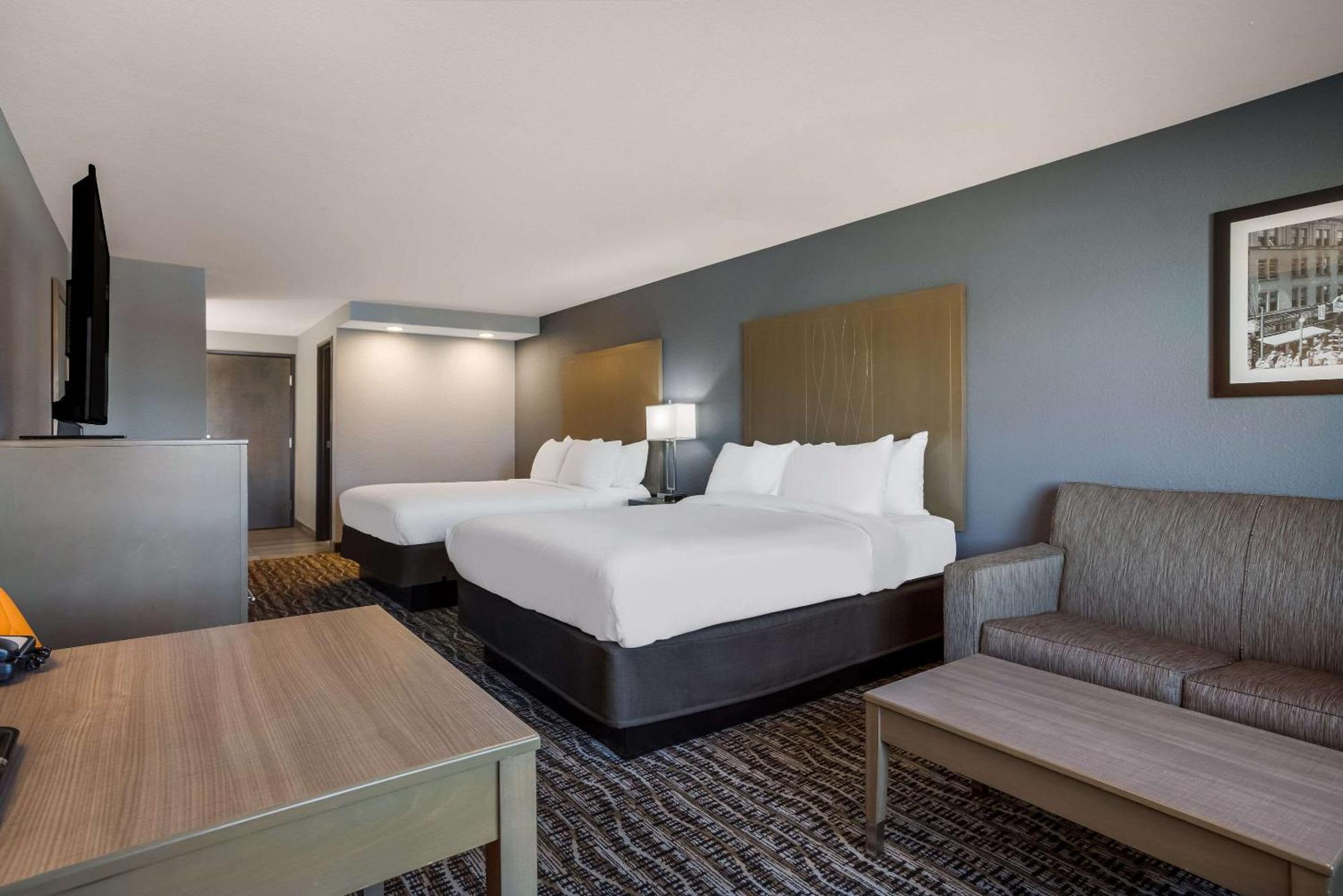 28 Airport, Ascend Collection Hotel Boise