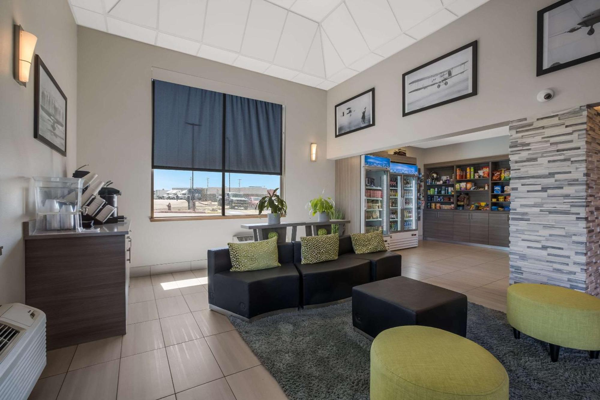 28 Airport, Ascend Collection Hotel