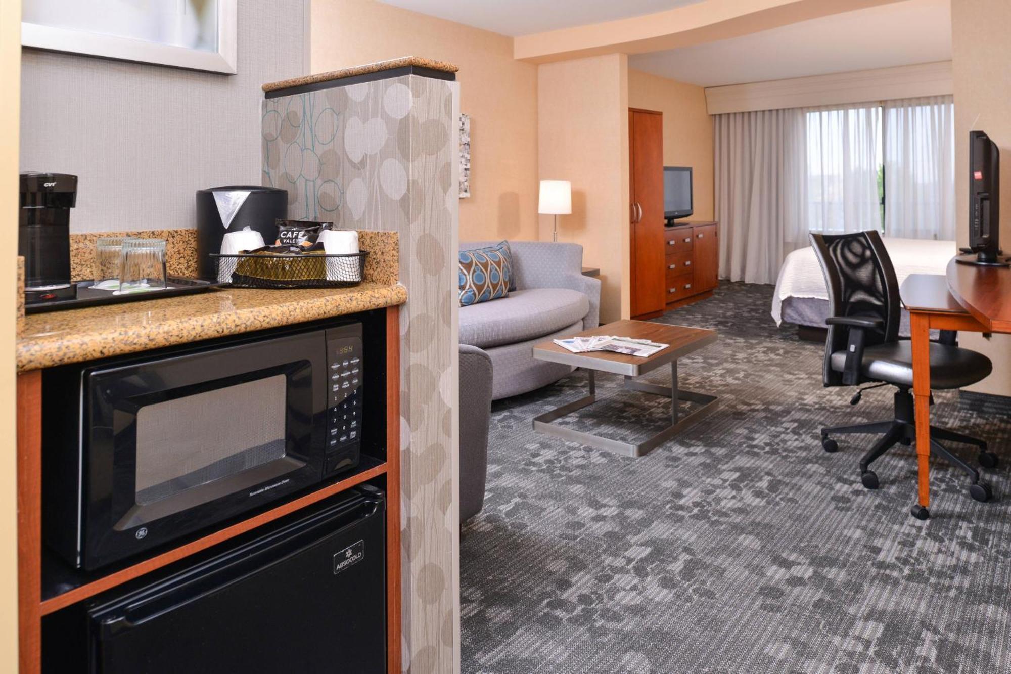 Hotel Courtyard By Marriott West/meridian Boise