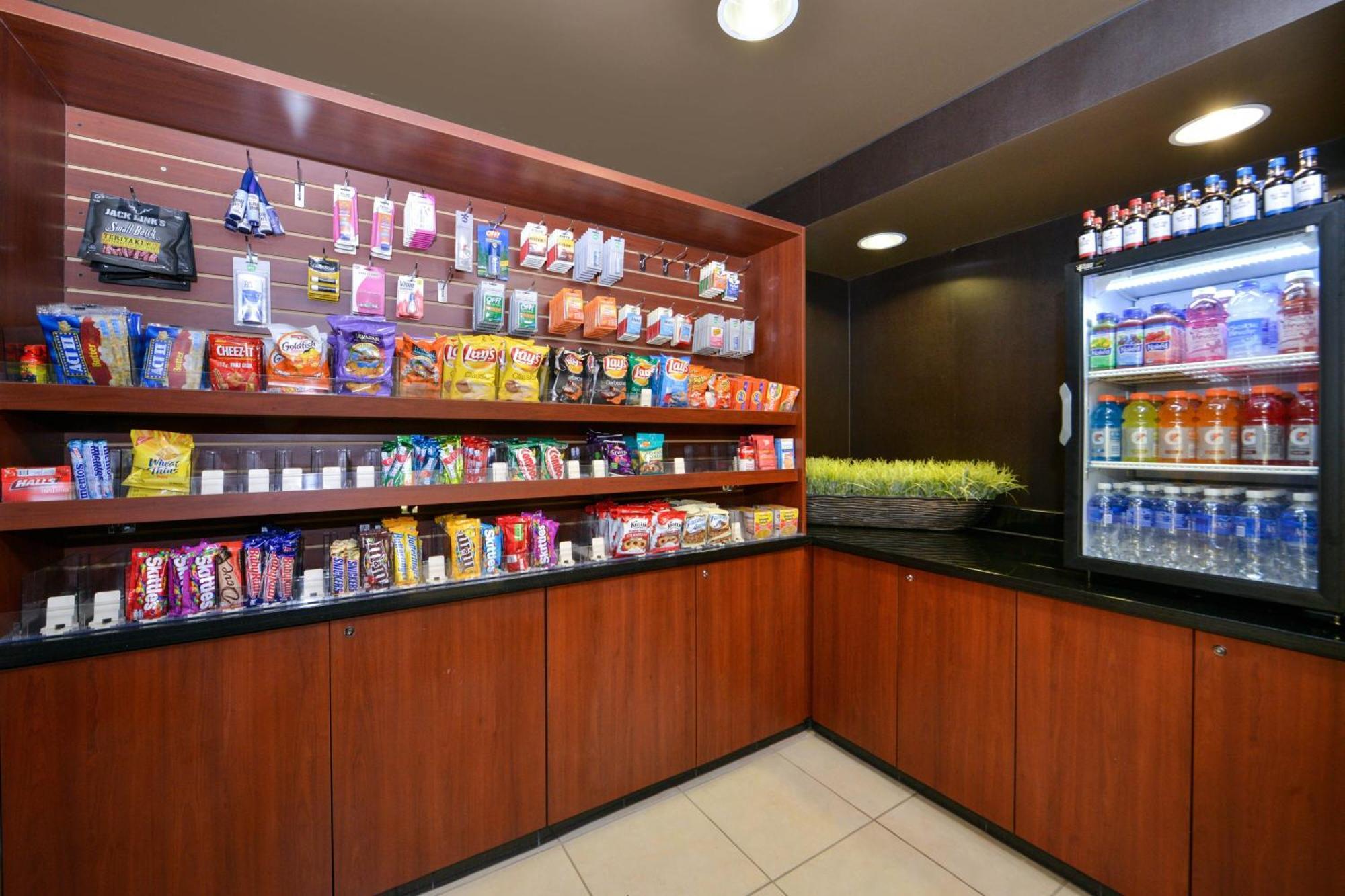 Hotel Courtyard By Marriott West/meridian Boise