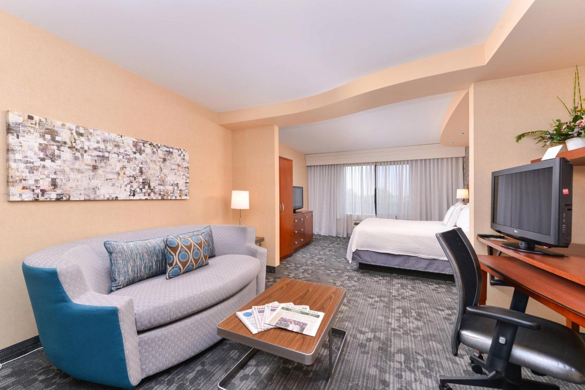 Hotel Courtyard By Marriott West/meridian Boise