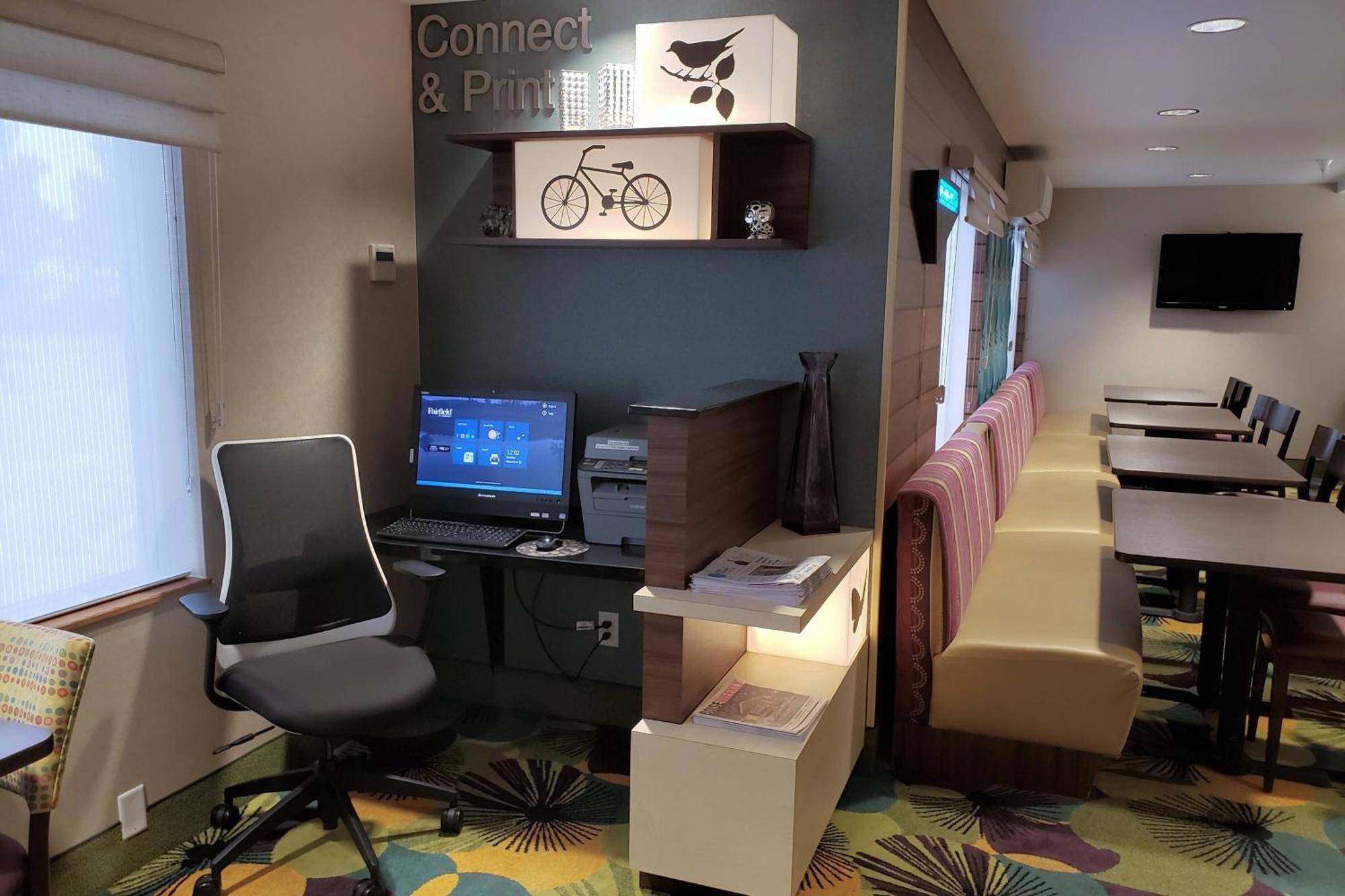 Fairfield Airport Hotel