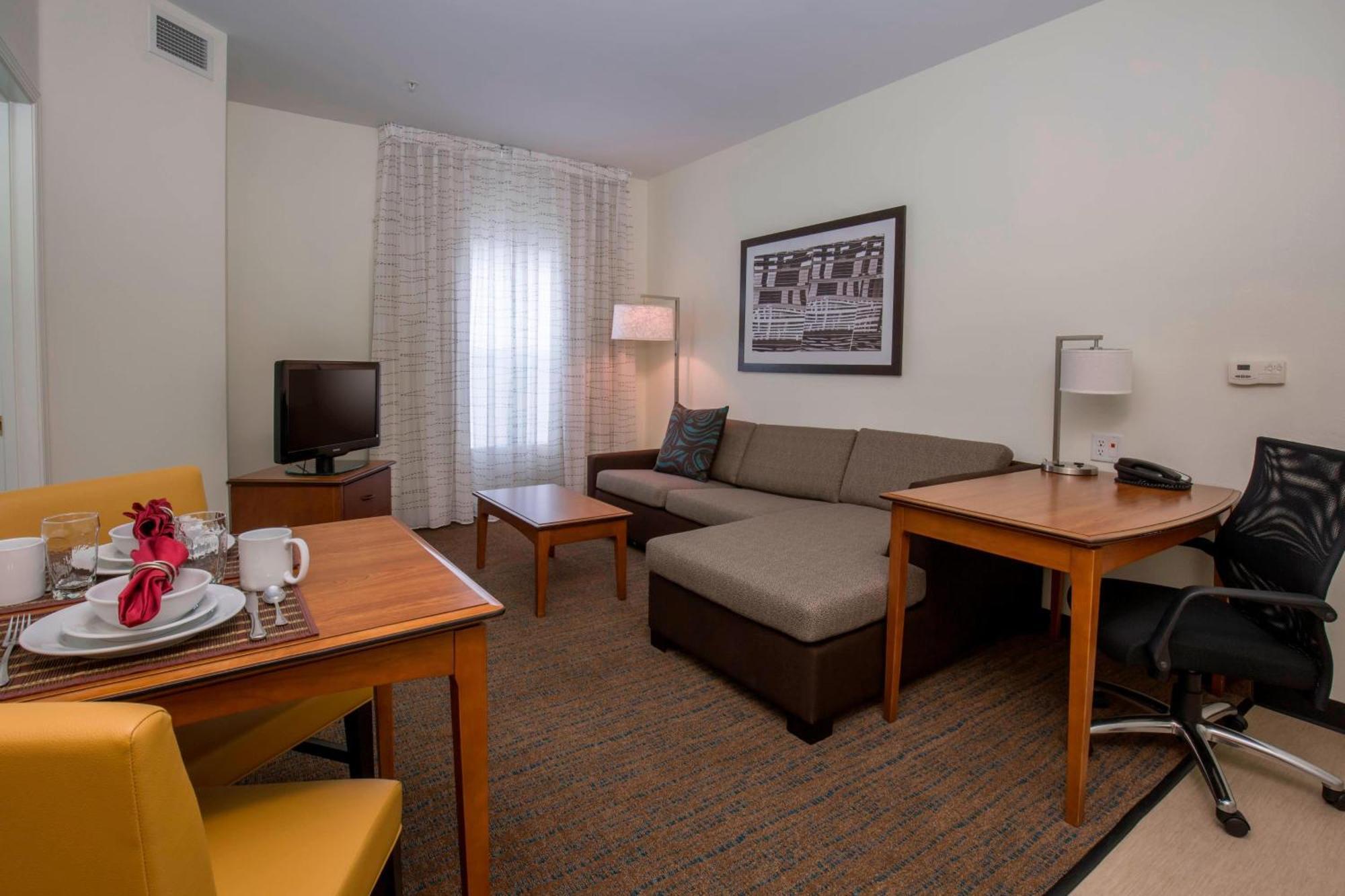 Hotel West 3*