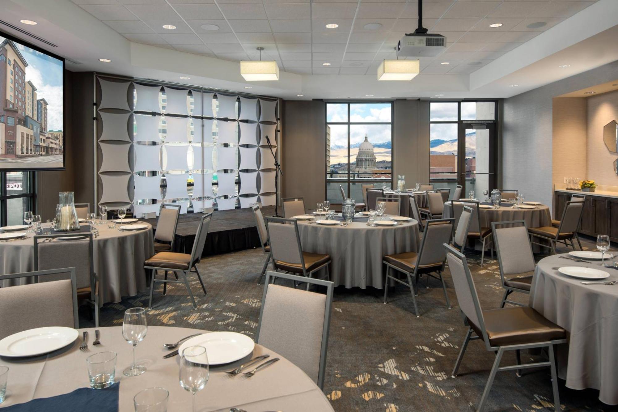 By Marriott Downtown Center Hotel 3*
