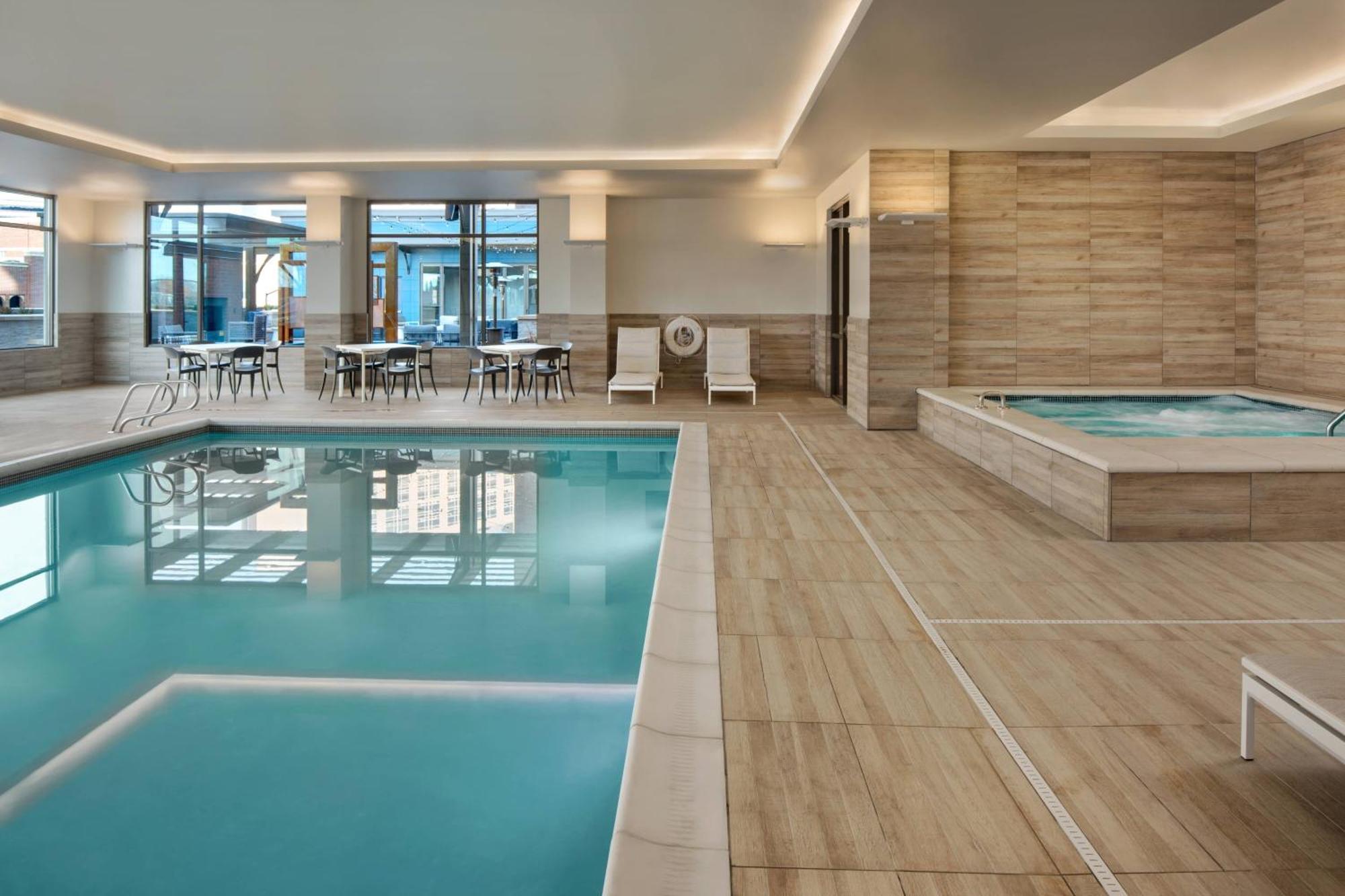 By Marriott Downtown Center 3* Boise