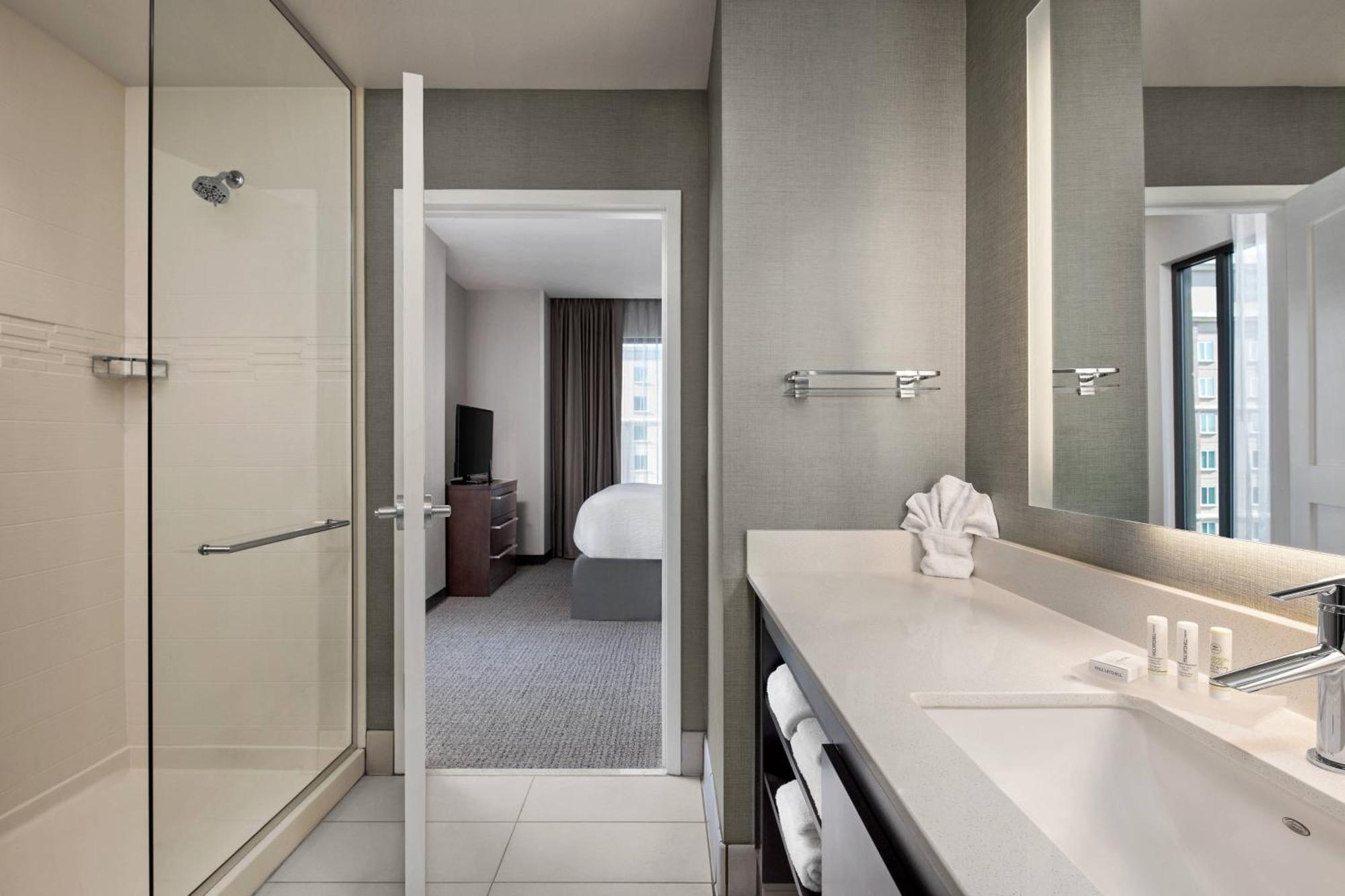 By Marriott Downtown Center Hotel 3*