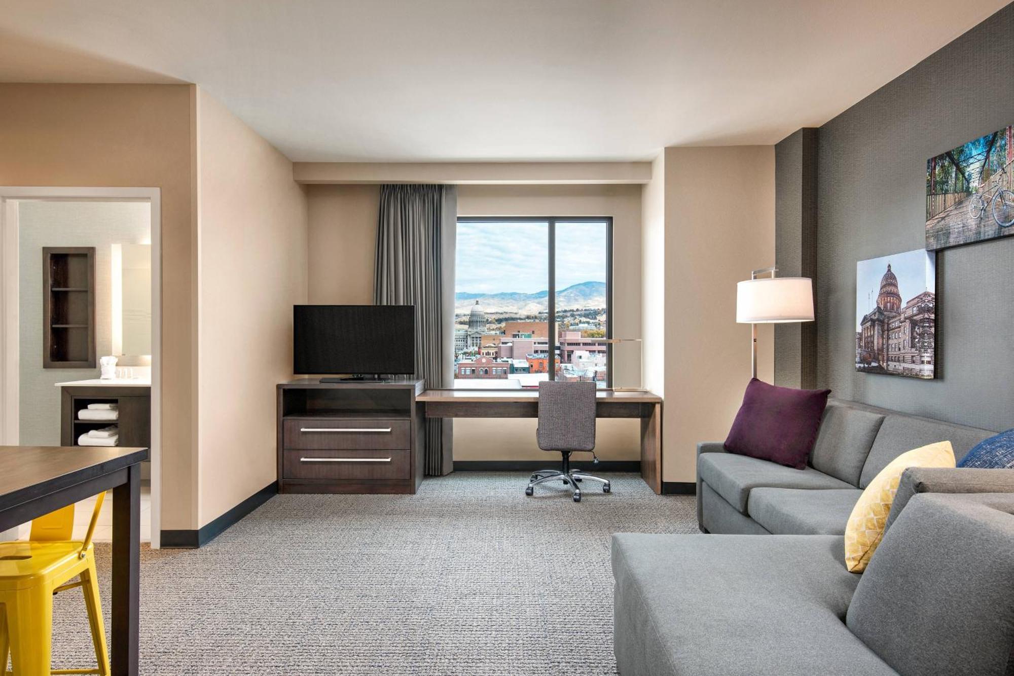 Hotel By Marriott Downtown Center 3*