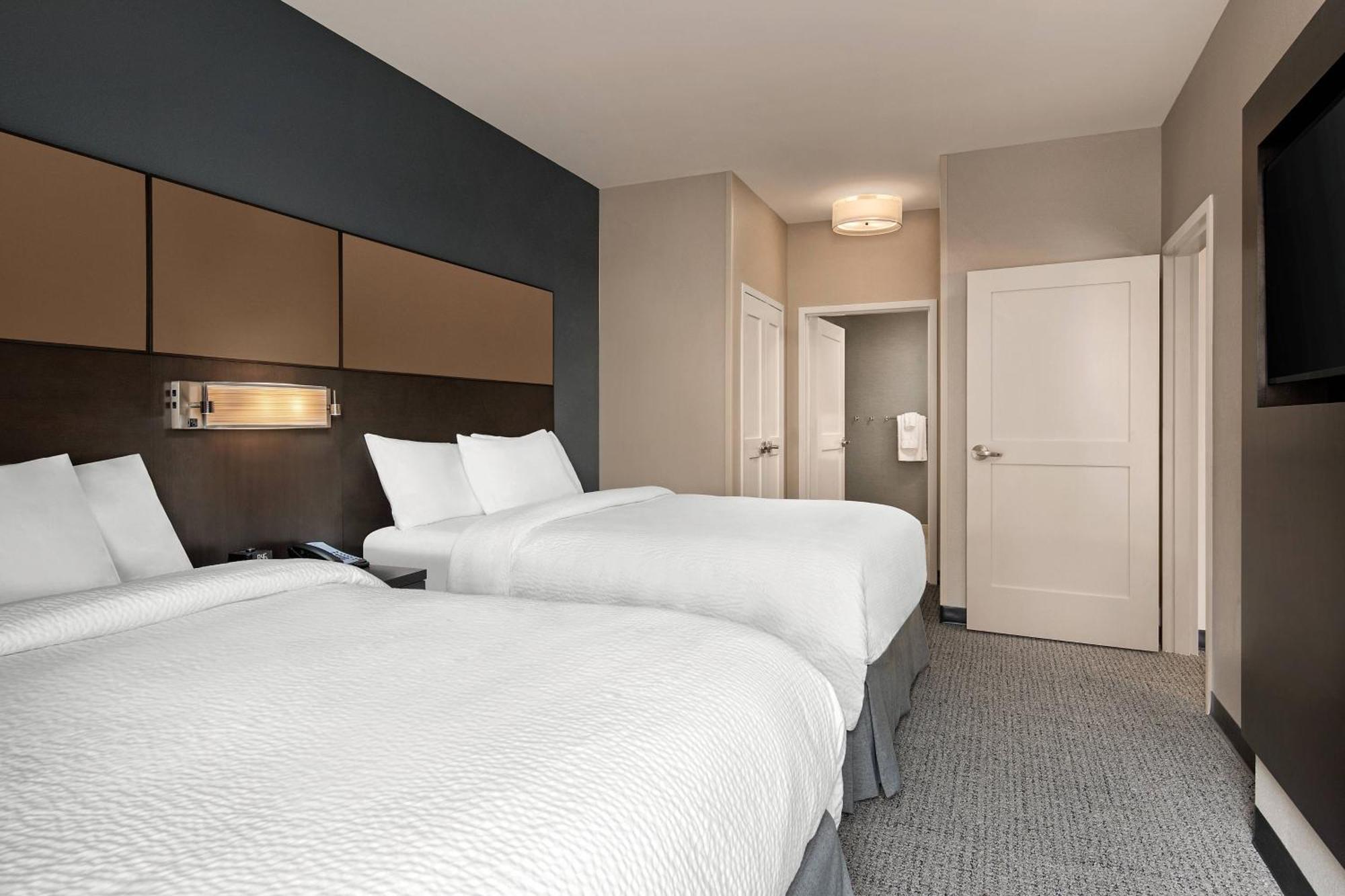 Hotel By Marriott Downtown Center Boise