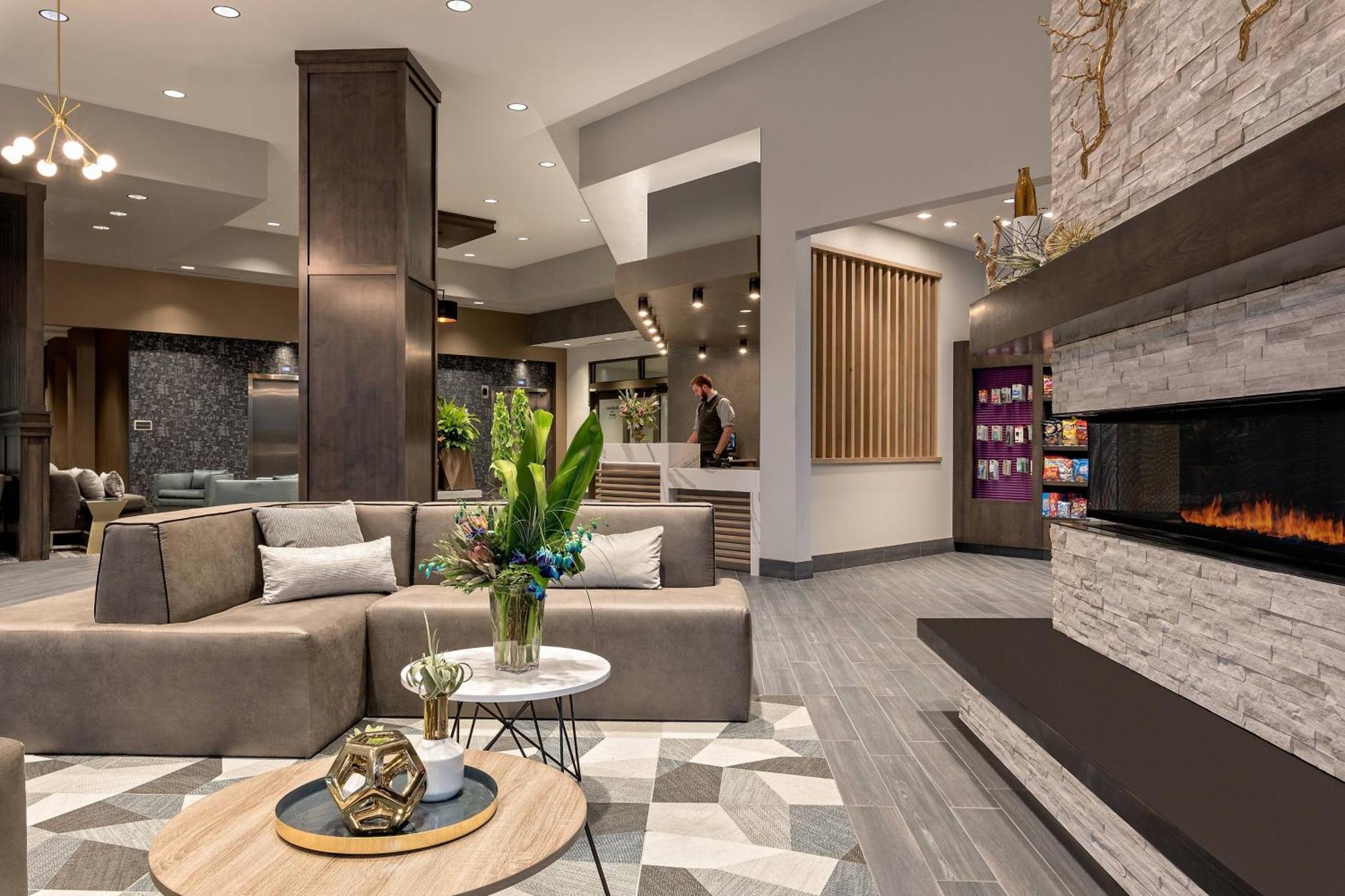 By Marriott Downtown Center Hotel 3*