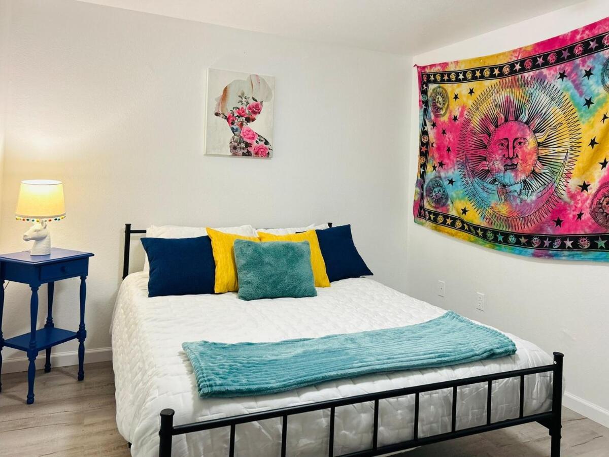 Phoebe's Place - A Friends' Inspired Escape *