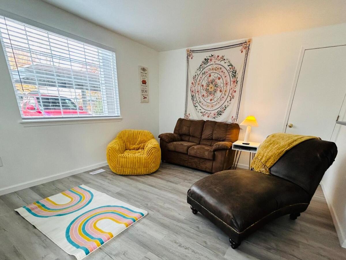 Phoebe's Place - A Friends' Inspired Escape