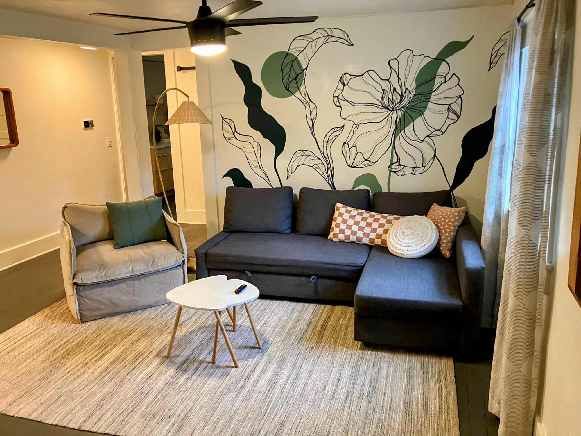Apartment Its Back Historic Flat In Downtown Boise