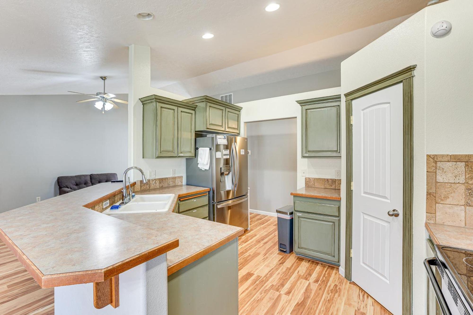 Holiday home 1 Mi To Towne Square With Patio! *
