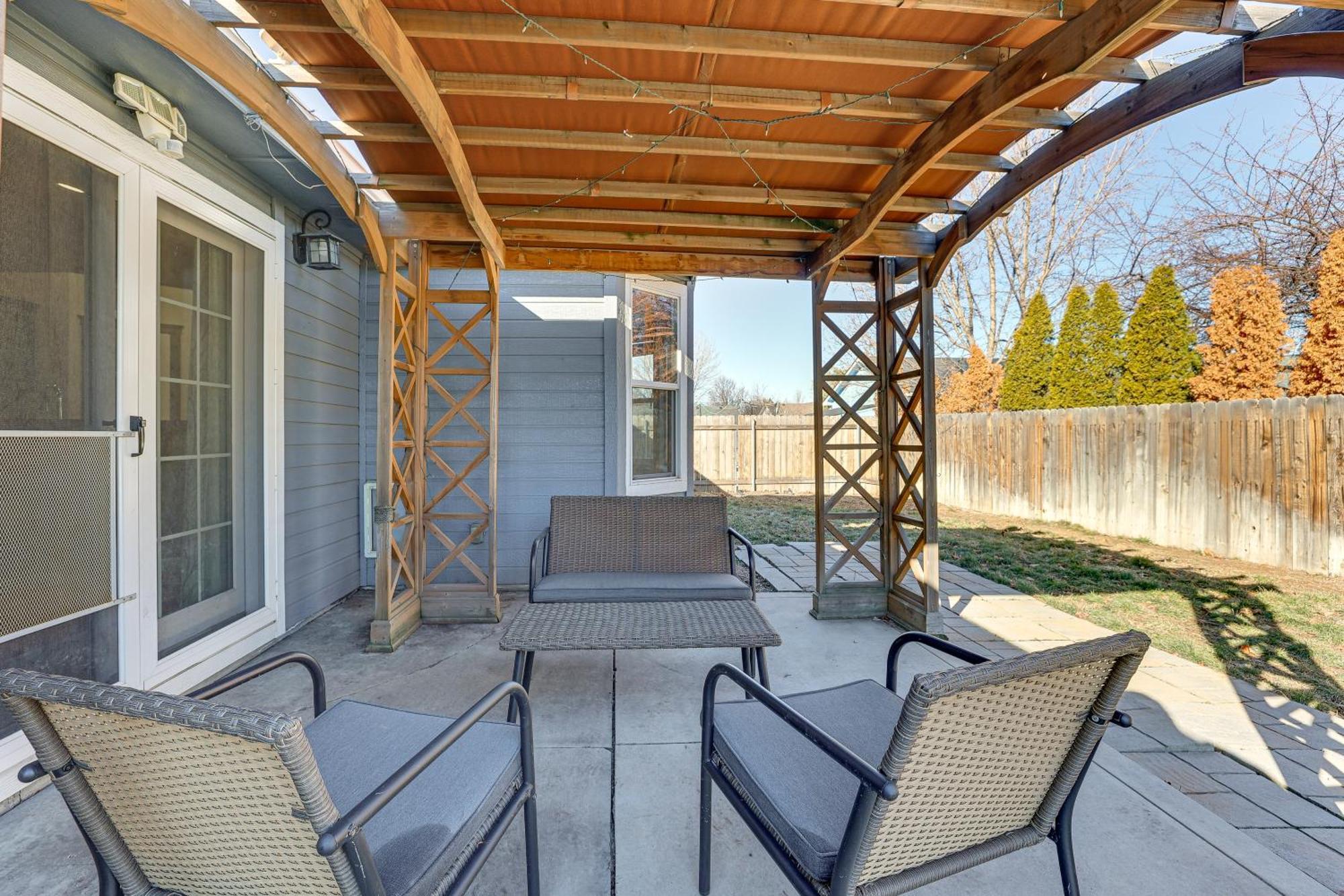 1 Mi To Towne Square With Patio! Holiday home Boise