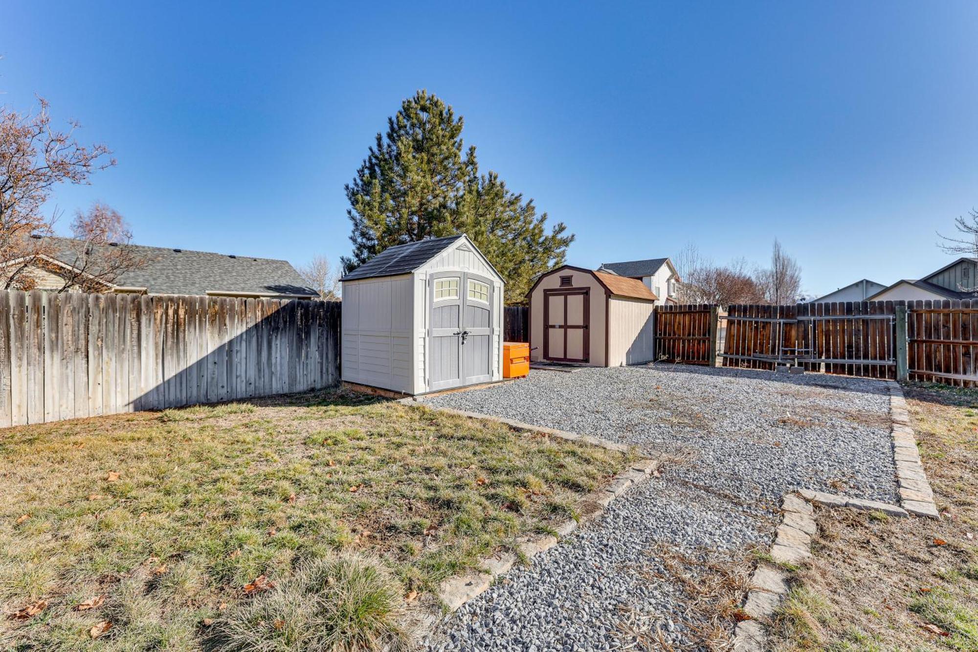 1 Mi To Towne Square With Patio! Boise