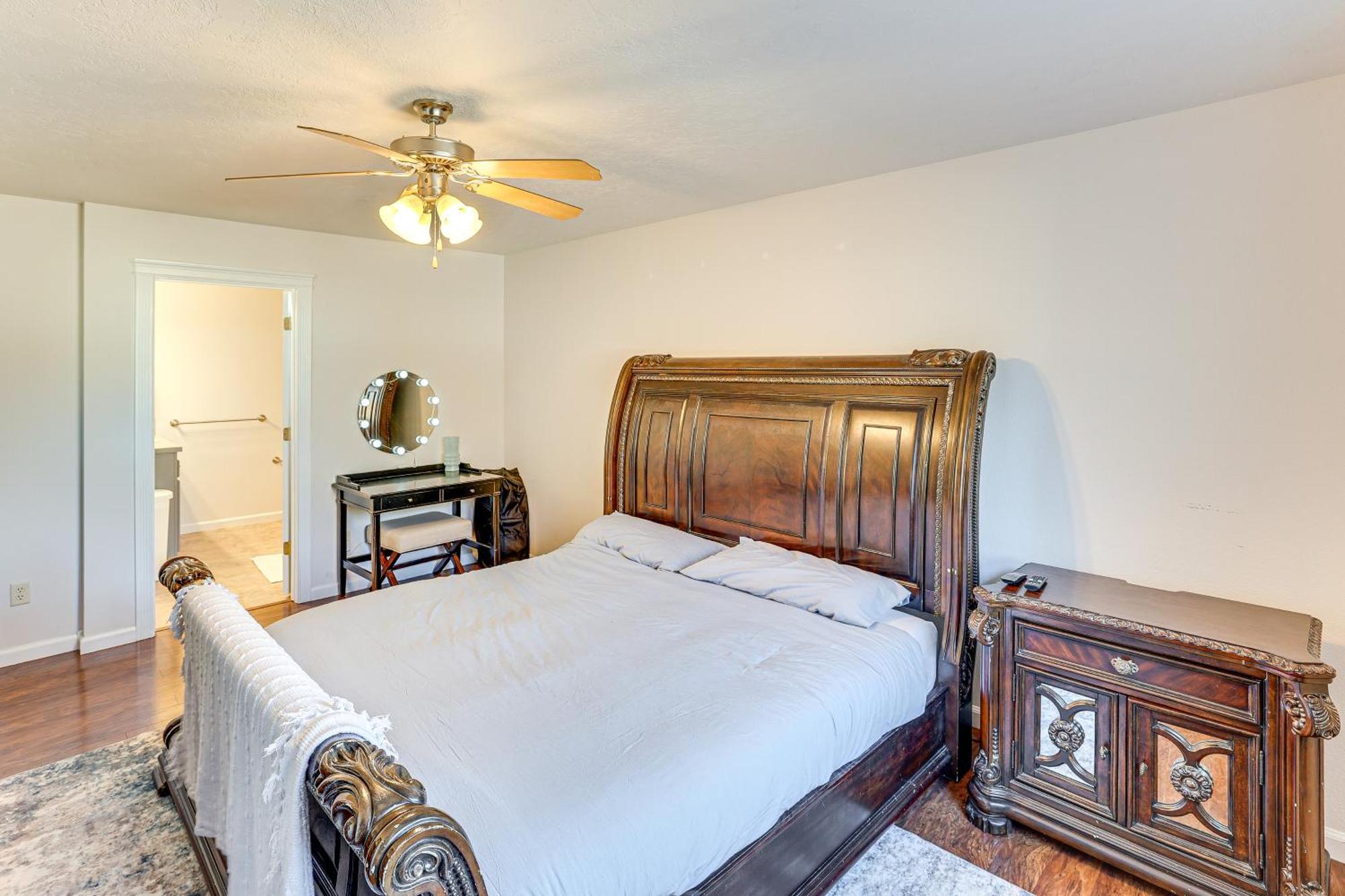 Holiday home 1 Mi To Towne Square With Patio! *