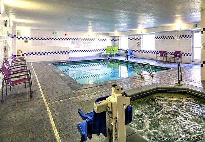 Fairfield Airport 3*