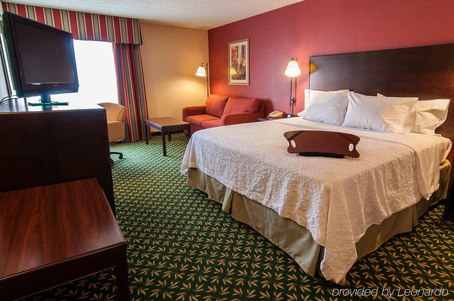 Hampton - Airport Hotel
