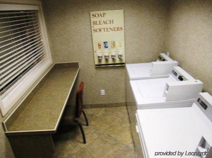 La Quinta By Wyndham Towne Square Hotel