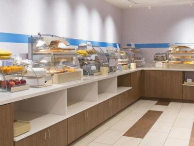 Express & Airport By Ihg 3*
