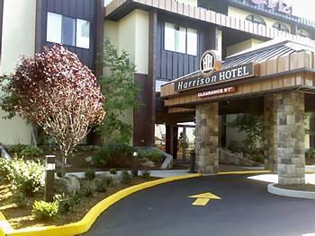 Harrison Plaza Hotel 3*