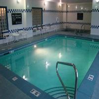 Hampton - Airport 3*