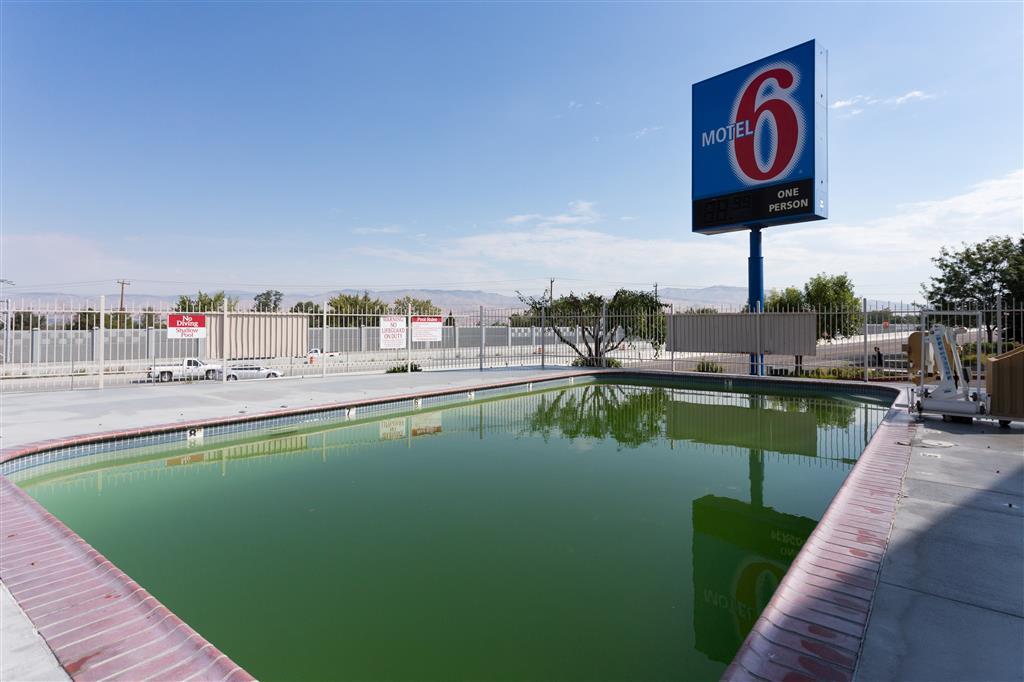 Hotel 6