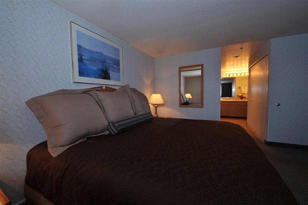 28 Airport, Ascend Collection Hotel