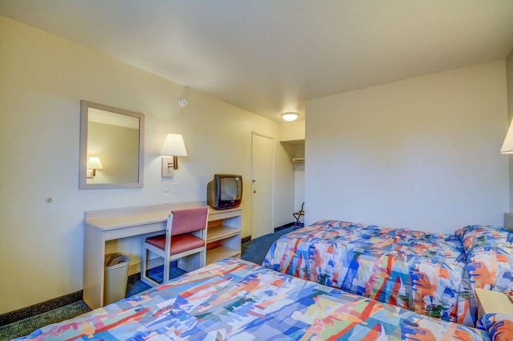 Hotel 6