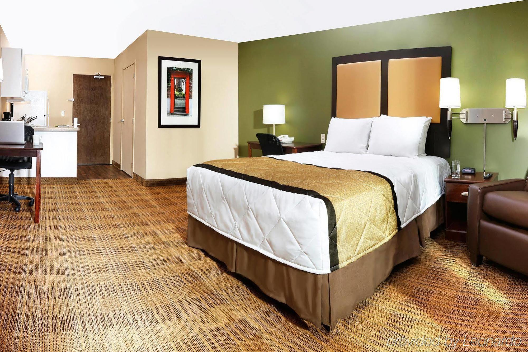 Extended America - - Airport Hotel 2*