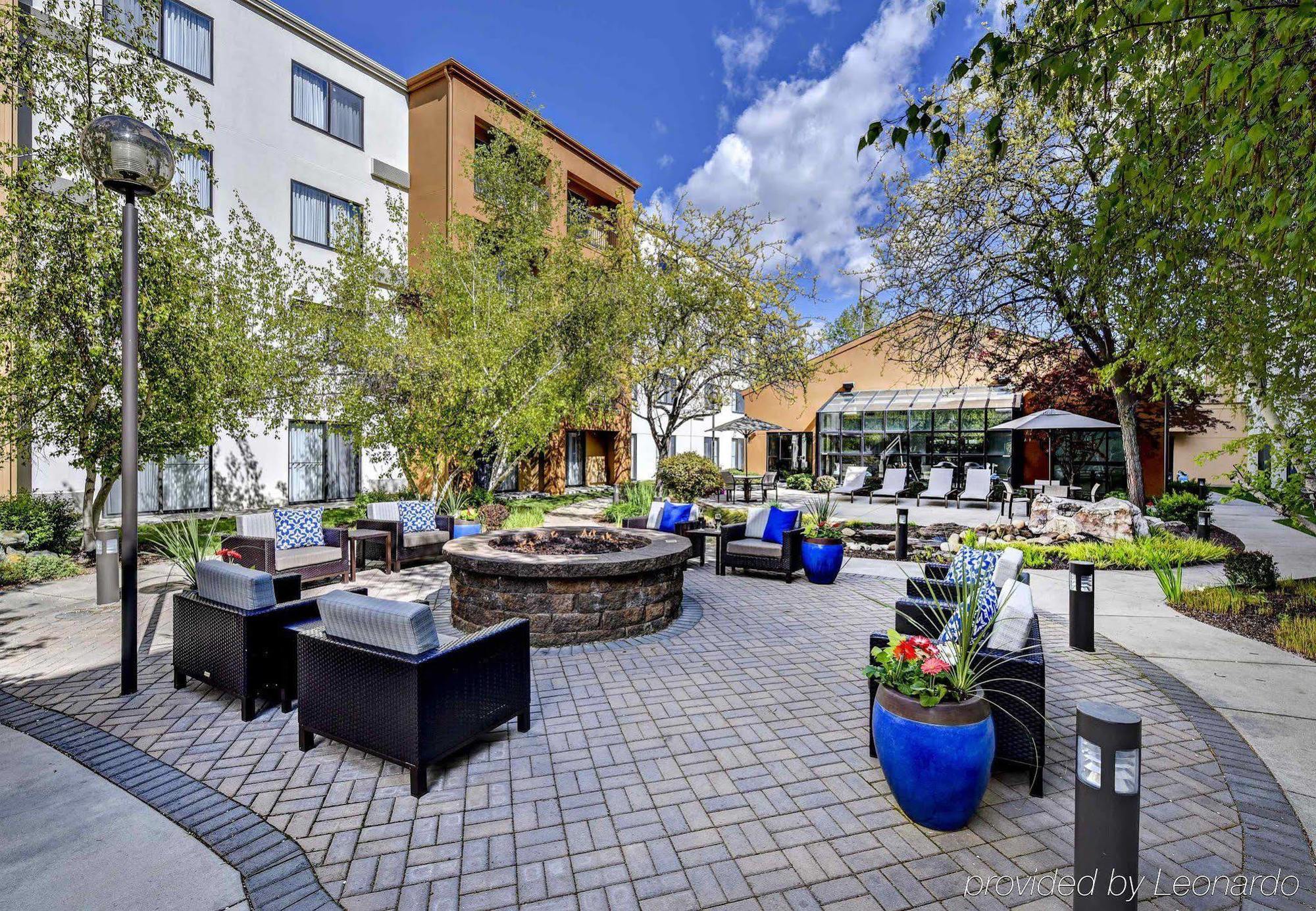 Courtyard Downtown