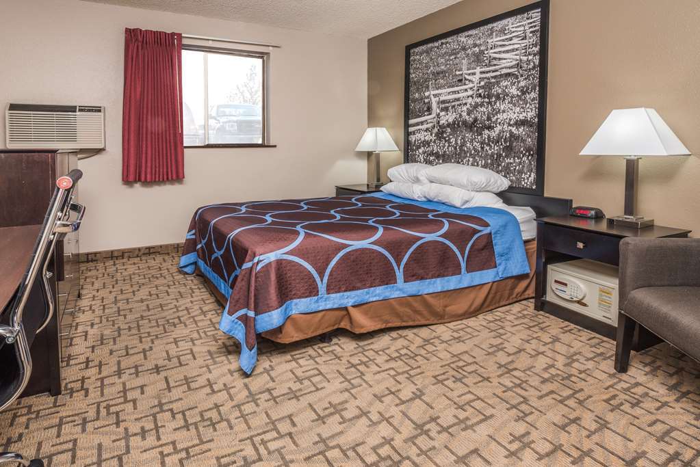 Super 8 By Wyndham Boise