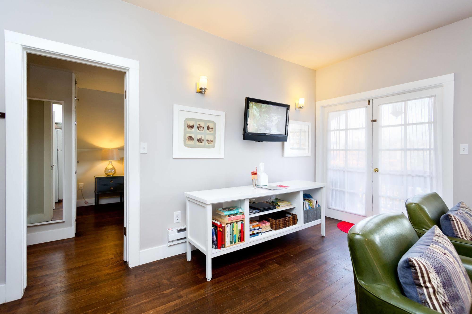 Boise Guest House Guest house 4*