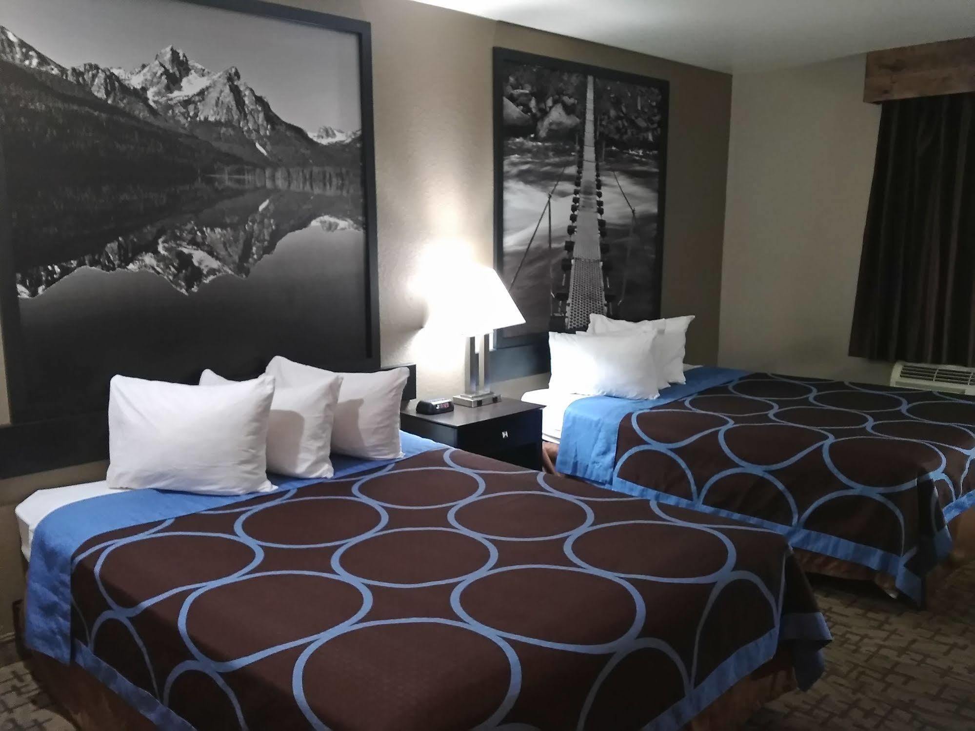 Super 8 By Wyndham 2*