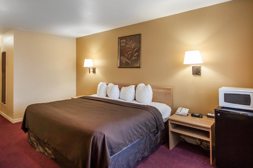 Quality Airport Inn