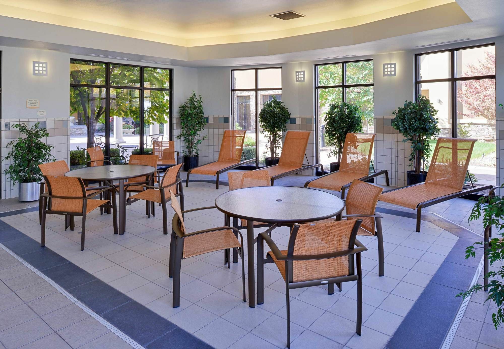 Hotel Courtyard By Marriott West/meridian Boise