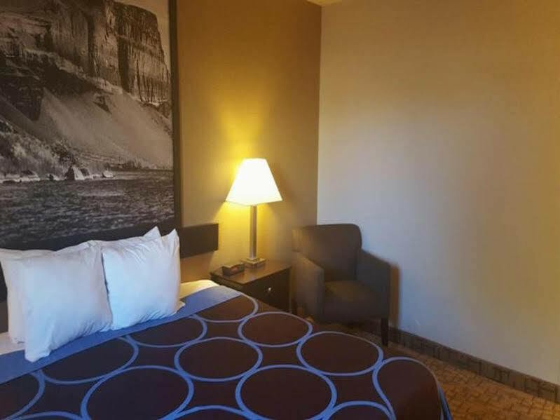 Super 8 By Wyndham 2*