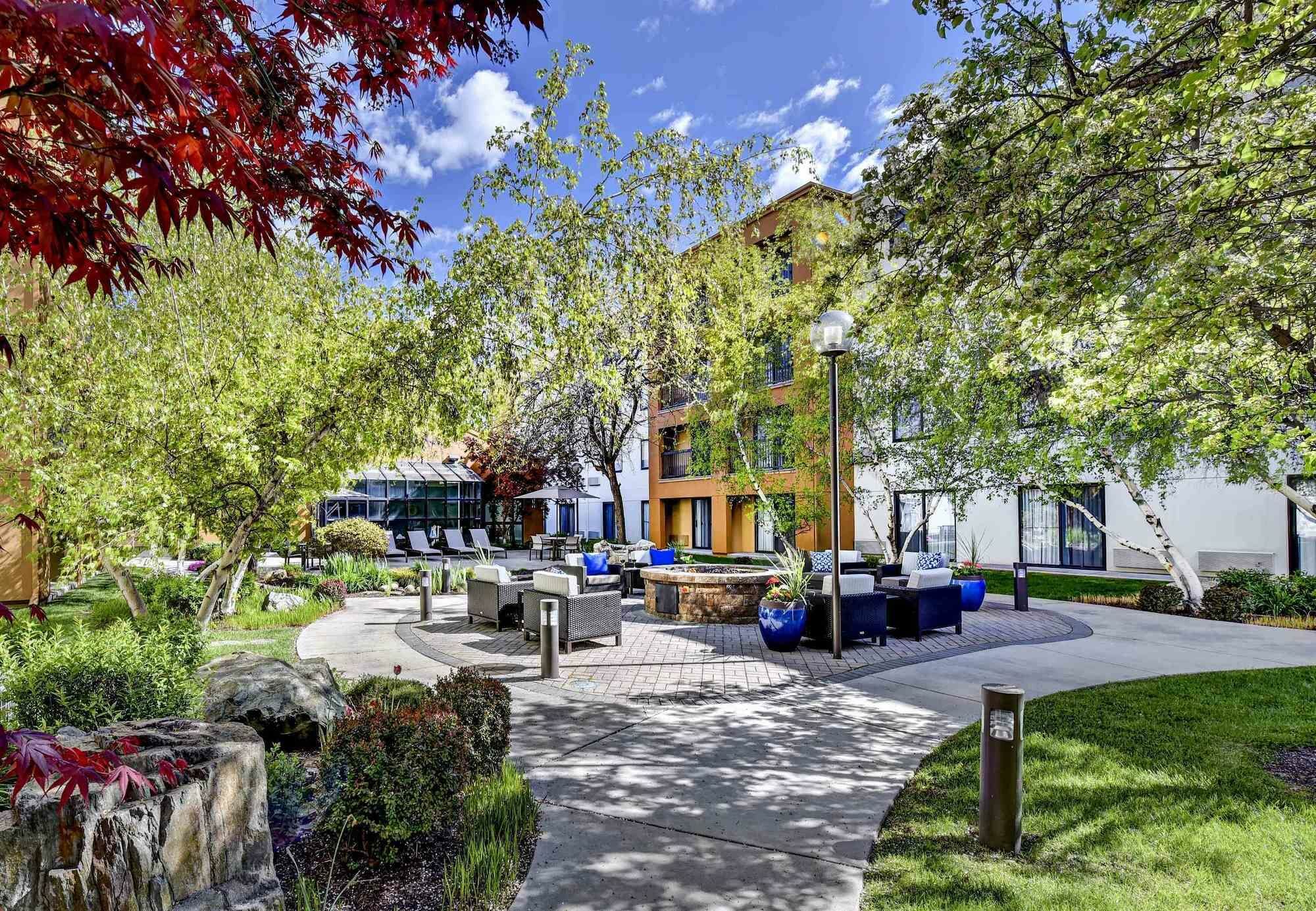 Hotel Courtyard Downtown