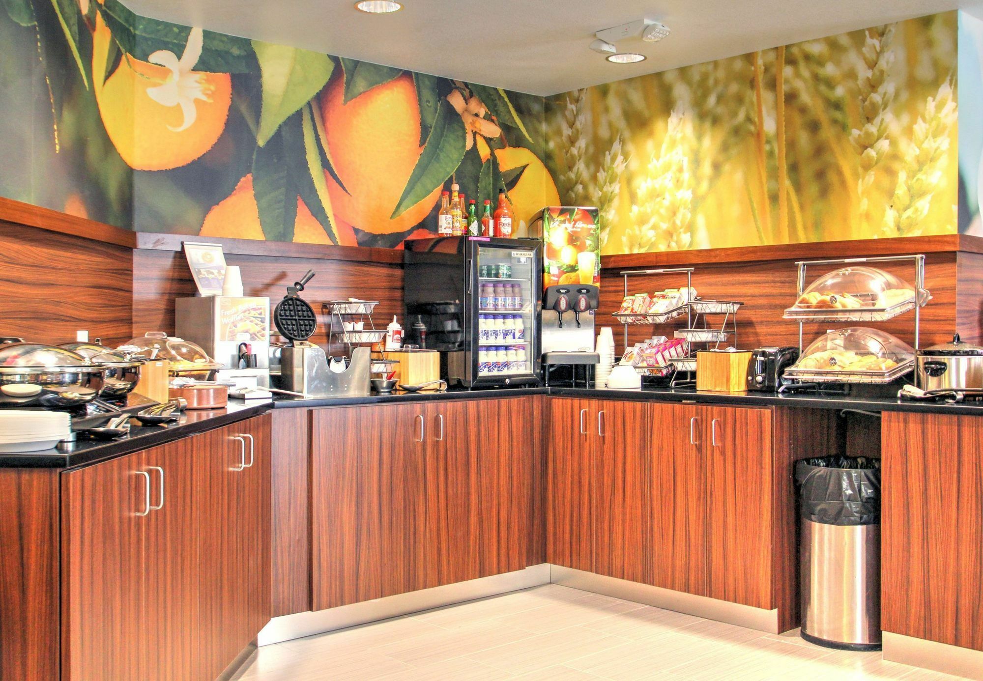 Fairfield Airport 3*