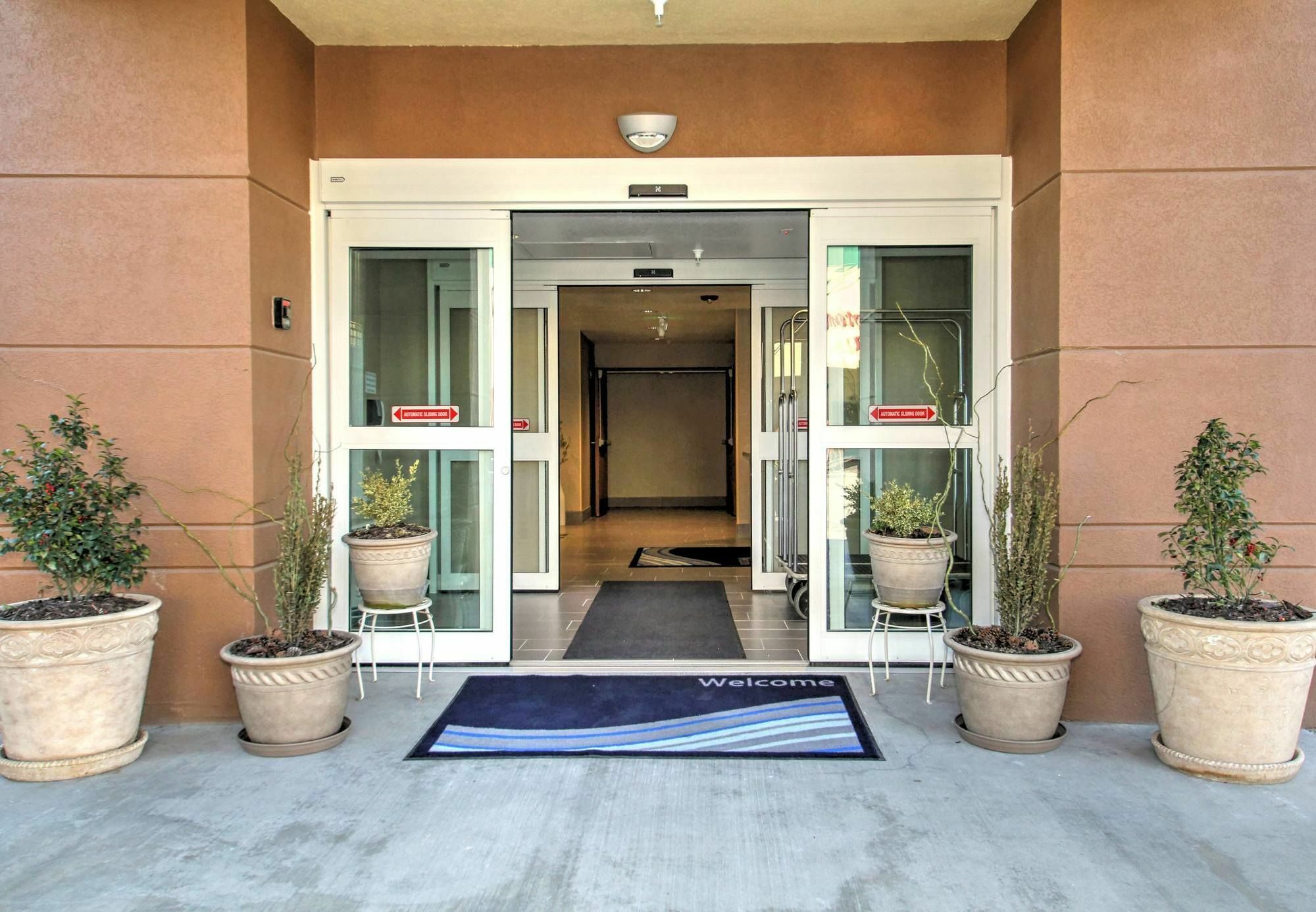 Fairfield Airport 3*