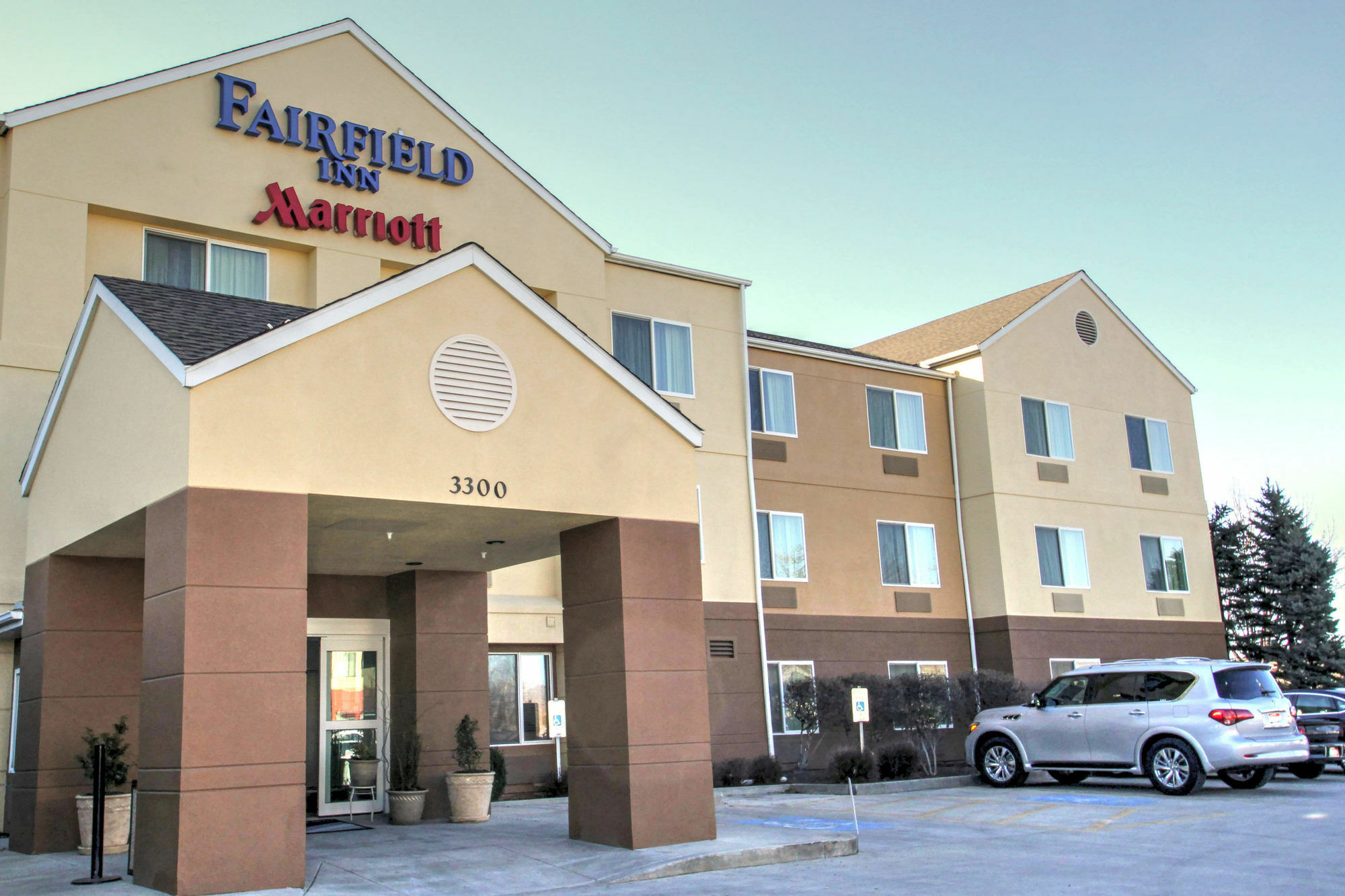 Fairfield Airport Hotel