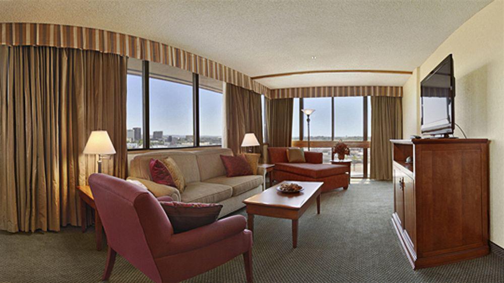 Red Lion Downtowner Hotel 3*