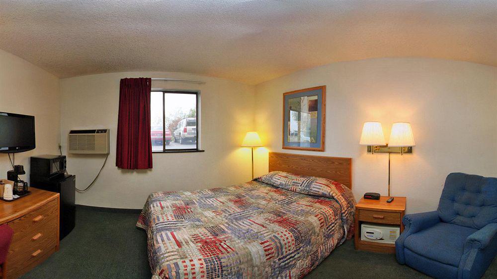 Super 8 By Wyndham Hotel Boise