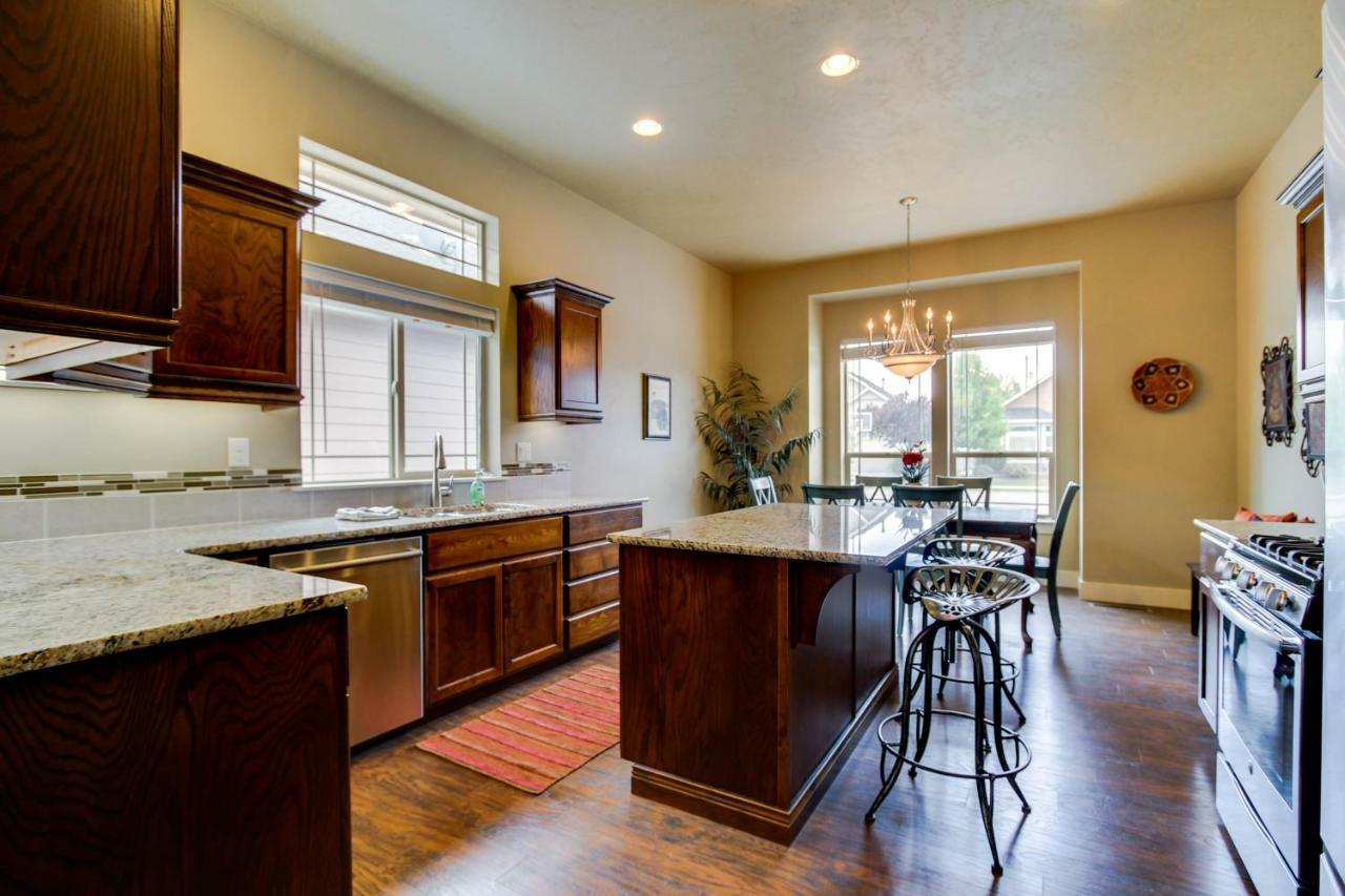 Sunglow Townhouse *