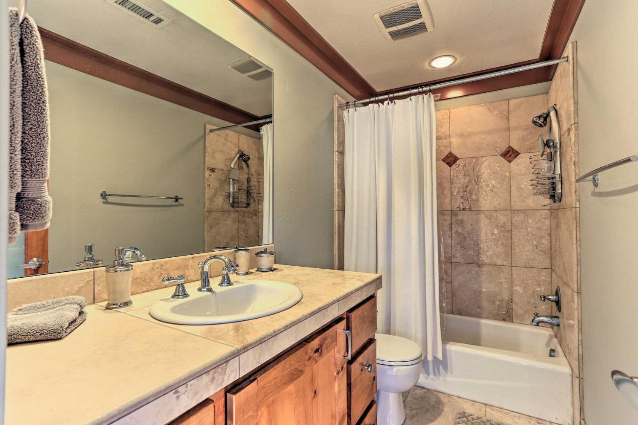 North End With Courtyard About 3 Mi To Dtwn! Holiday home *