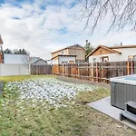 Mid Century Modern Boise-River Bungalow W/ Hot Tub